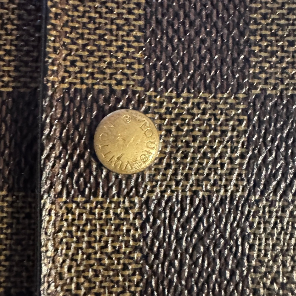 Authentic vintage Louis Vuitton Damier Ebene women’s wallet. - Picture 3 of 15